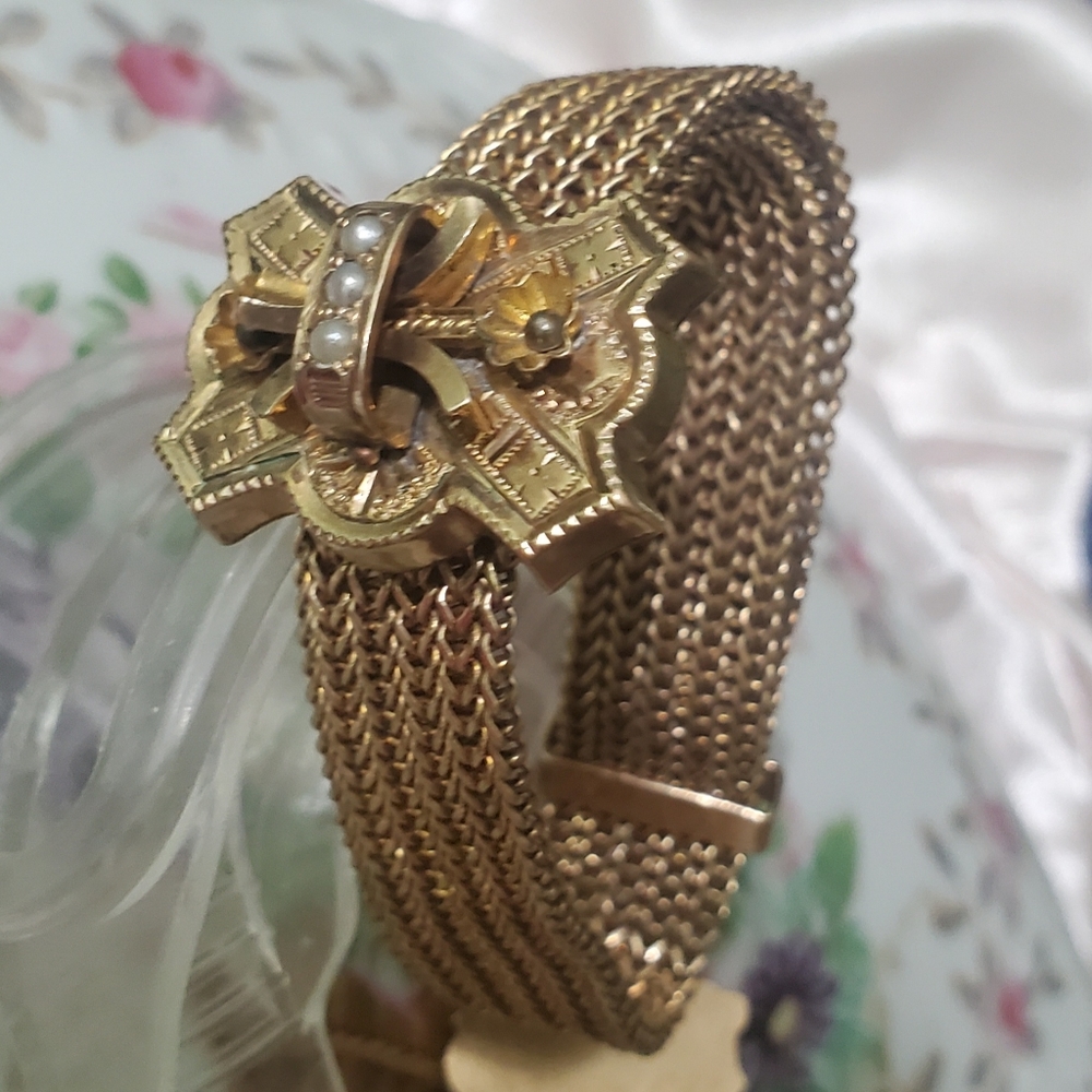 Antique Victorian Era woven gold mesh bracelet - Picture 12 of 16